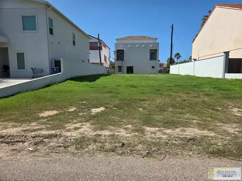118 E Dolphin St #28, South Padre Island, TX 78597