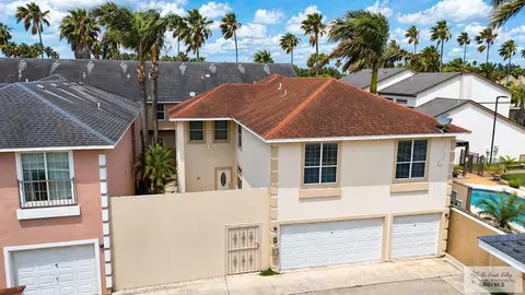 144 Country Club Rd, Brownsville, TX 78520