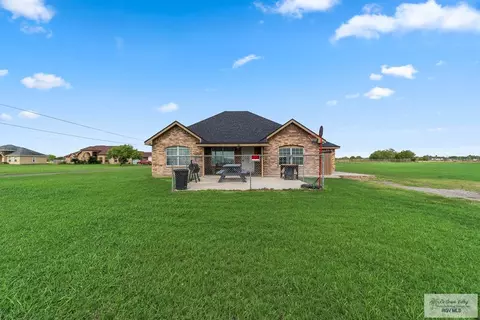 21156 Hooks Hodges Rd, Santa Rosa, TX 78593