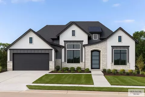 2684 Del Roble Ln, Brownsville, TX 78520