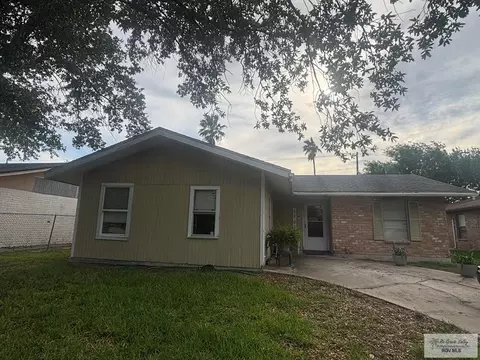 1105 26th St, Harlingen, TX 78550