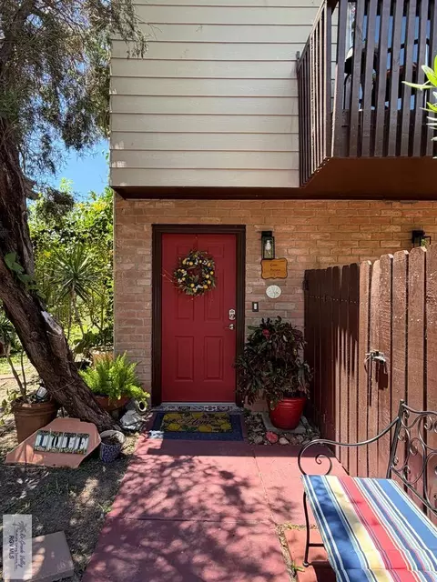 24 Calle Retama, Brownsville, TX 78520