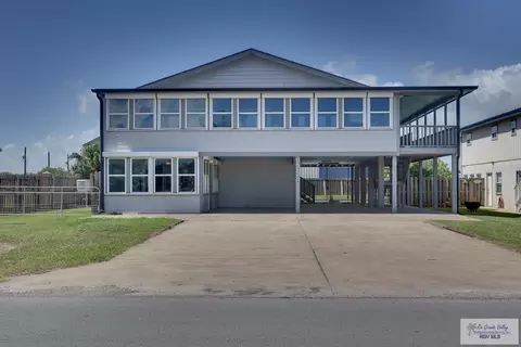 850 Laguna Dr, Port Mansfield, TX 78598
