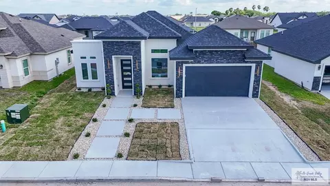726 Ava Dr, La Feria, TX 78559