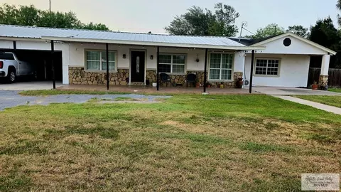 1703 N Birdnest Ln, Weslaco, TX 78599