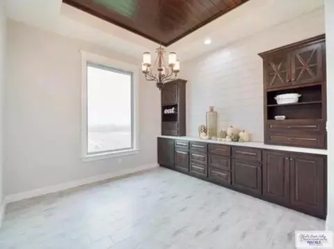 Dining - 2102 Thacker Ln, Harlingen, TX 78552 photo 1 of 2