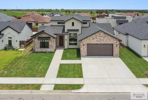 9028 New Orleans Ct, Los Fresnos, TX 78566