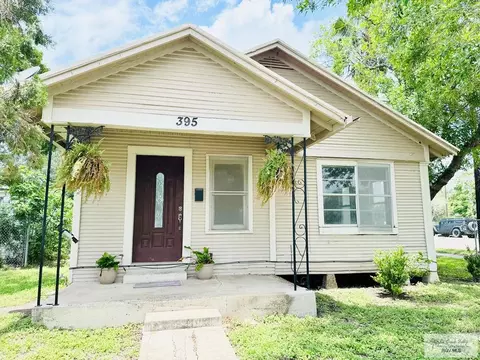 395 E Harris Ave, Raymondville, TX 78580