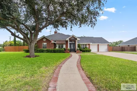 800 Quail Hollow Dr, Weslaco, TX 78596
