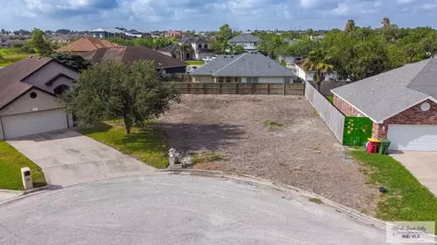 15 Irapuato Ct, Brownsville, TX 78526