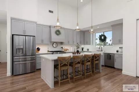 Kitchen - 1709 Thacker Ln, Harlingen, TX 78552 photo 1 of 6