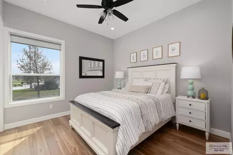 Bedroom - 1709 Thacker Ln, Harlingen, TX 78552 photo 5 of 8