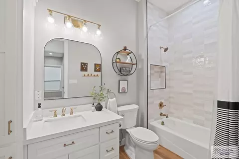 Bath - 1709 Thacker Ln, Harlingen, TX 78552 photo 8 of 10