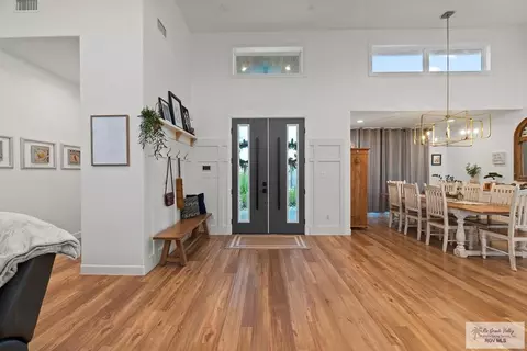Entry Way - 1709 Thacker Ln, Harlingen, TX 78552 photo 2 of 4
