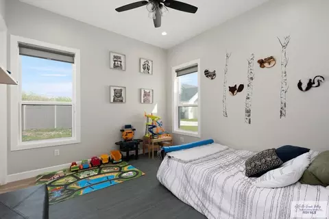 Bedroom - 1709 Thacker Ln, Harlingen, TX 78552 photo 8 of 8