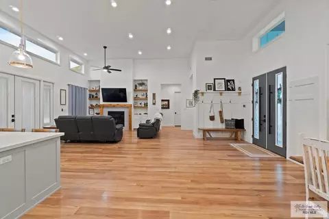 Living - 1709 Thacker Ln, Harlingen, TX 78552 photo 1 of 6