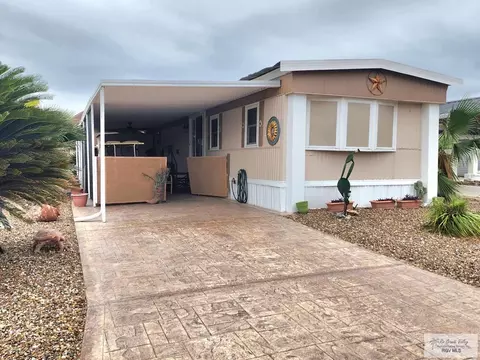 2102 E Bogey Dr, Mission, TX 78572
