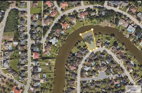5153 Sugar Mill Rd, Brownsville, TX 78520