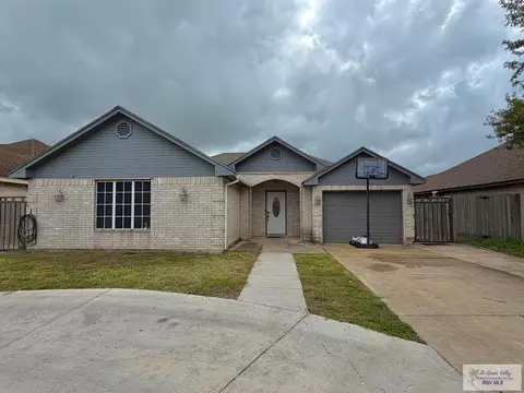 9400 Los Olmos Dr, Los Fresnos, TX 78566