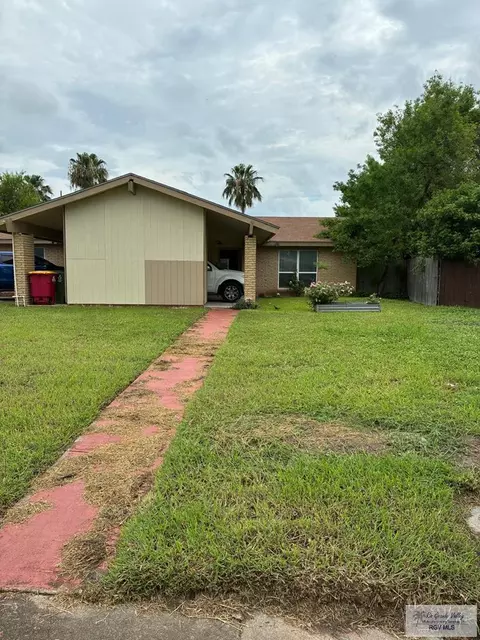 23 Meadow Ln, Brownsville, TX 78521