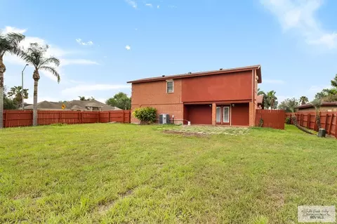 4 Chihuahua Ct, Brownsville, TX 78526