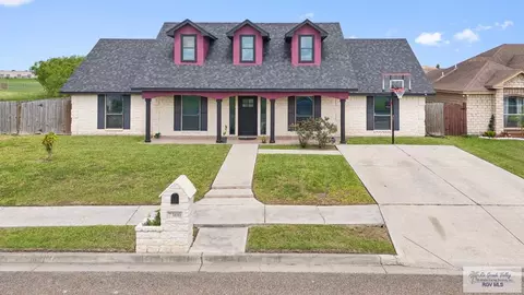 7300 Highland Pine St, Brownsville, TX 78526