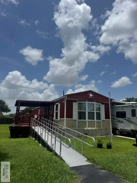 701 Anaqua Dr, La Feria, TX 78559