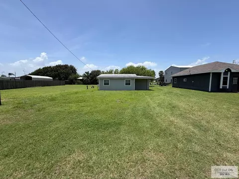 309 Matagorda Dr, Port Mansfield, TX 78598