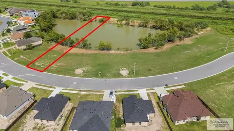 3233 Westgate Cir, Harlingen, TX 78552