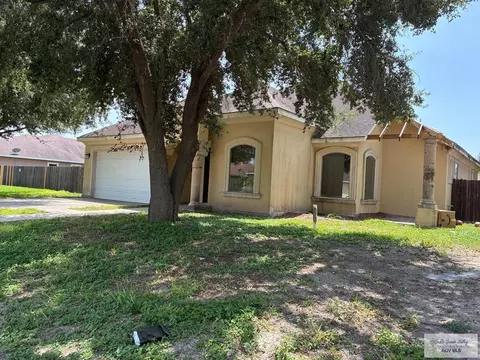 210 18th St, Hidalgo, TX 78557