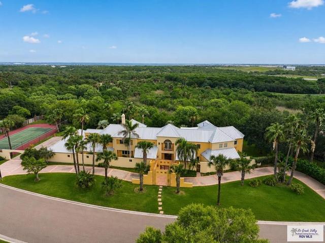 3201 Lazy Lake Dr, Harlingen, TX 78550
