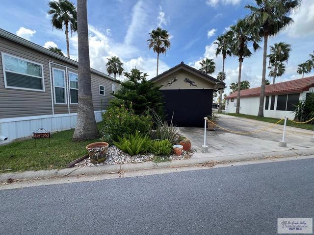 2082 E Carmona St, Mercedes, TX 78570