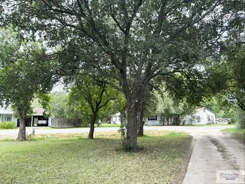 Exterior - 105 N Madeley Ave, Combes, TX 78535 photo 2 of 3