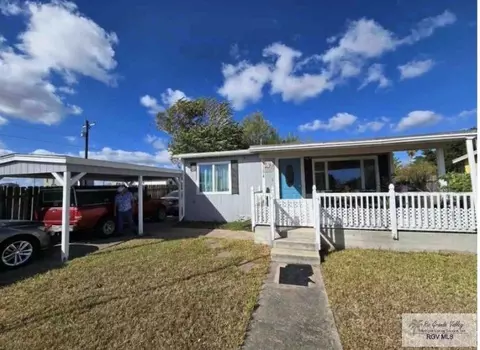 33194 Garfield Ave, Port Isabel, TX 78578
