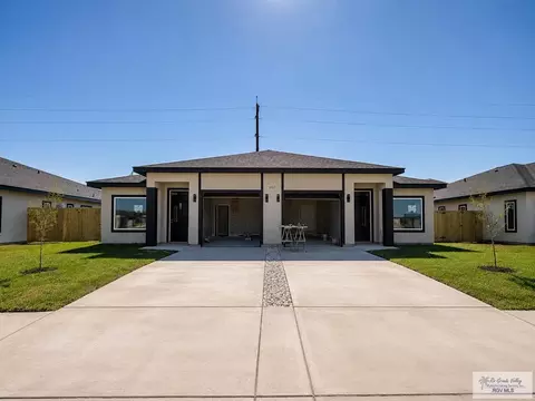 1517 Strawberry Cir, Brownsville, TX 78521