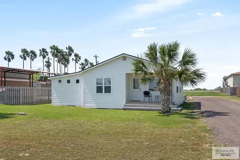 1113 W Port Dr, Port Mansfield, TX 78598