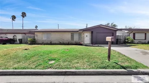 206 E Dunkin Cir, Harlingen, TX 78550