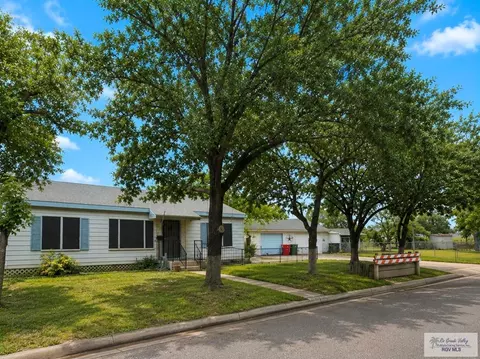 528 Villa Verde Dr, Brownsville, TX 78521