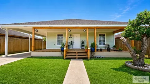 2076 Woodstone Dr, Brownsville, TX 78526