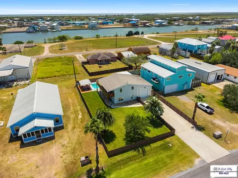924 Mansfield Dr, Port Mansfield, TX 78598