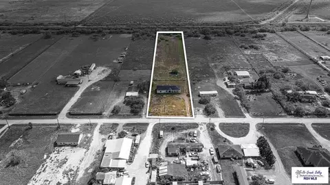 32360 Lemon Dr, Los Fresnos, TX 78566