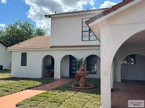 212 Morelos Ave, Rancho Viejo, TX 78575