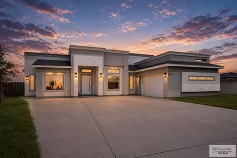 5422 Lovers Ln, Brownsville, TX 78526