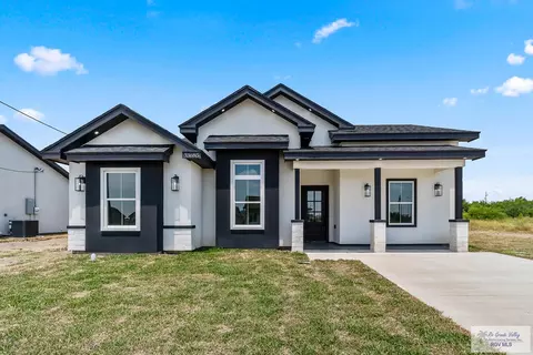 33685 Hugo St, Los Fresnos, TX 78566