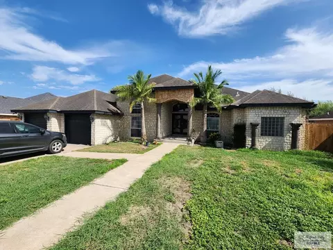 875 S Quail Hollow Dr, Weslaco, TX 78596