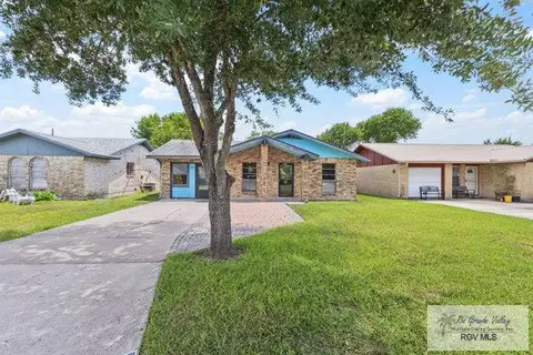 208 E 9 St, Los Fresnos, TX 78566