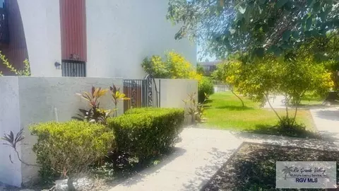 401 Boca Chica Blvd #306, Brownsville, TX 78520