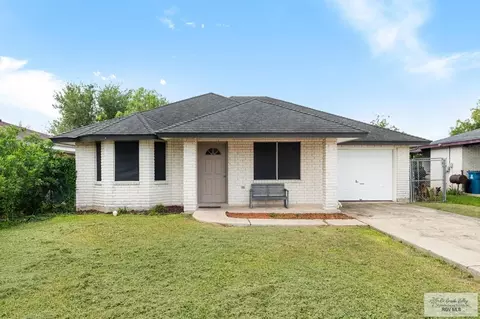 106 E 10th St, Los Fresnos, TX 78566