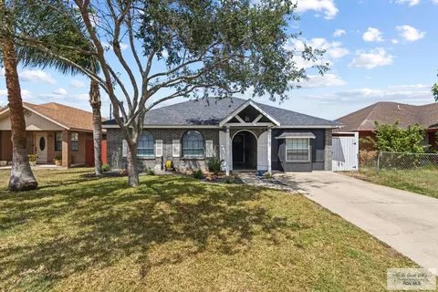 309 E 10th St, Los Fresnos, TX 78566