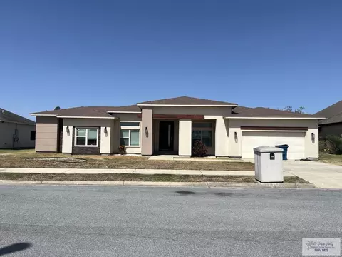 152 Canteros Dr, Rancho Viejo, TX 78575